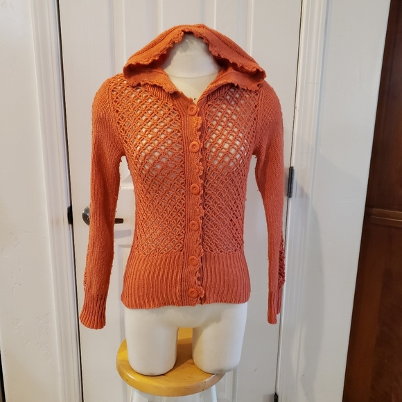 Sleeping on Snow size Small - Picture 1 of 5